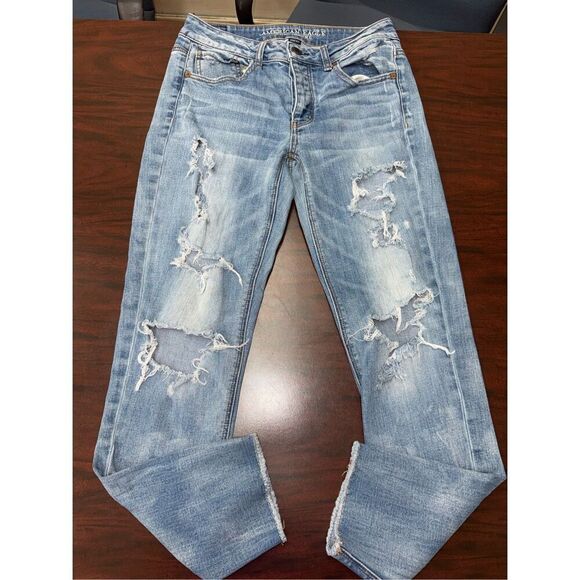 American Eagle Stretch Button Fly Tomgirl Distressed Jeans Size 2 - Picture 1 of 10